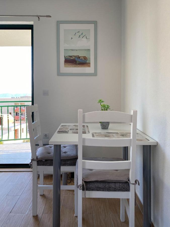 Отель Apartman Ivan Макарска Экстерьер фото